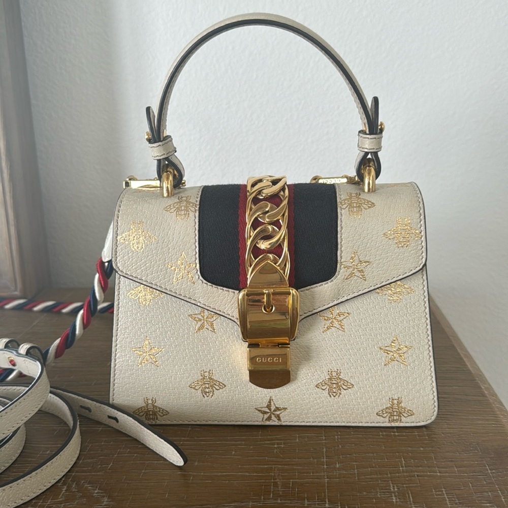 100% authentic GUCCI BAG, very good condition